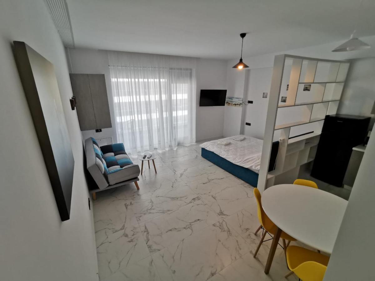 Studio Sea One Beach Apartment Mamaia Ngoại thất bức ảnh