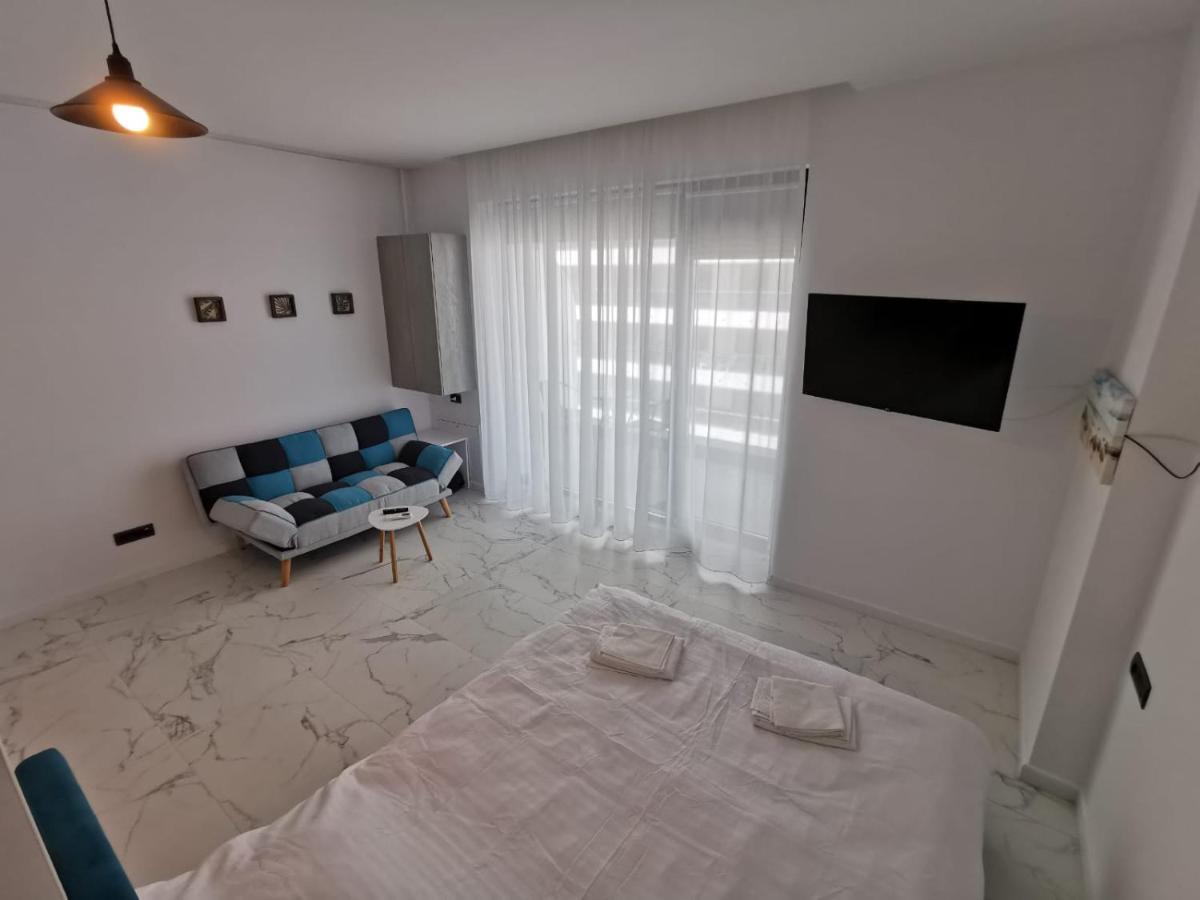 Studio Sea One Beach Apartment Mamaia Ngoại thất bức ảnh